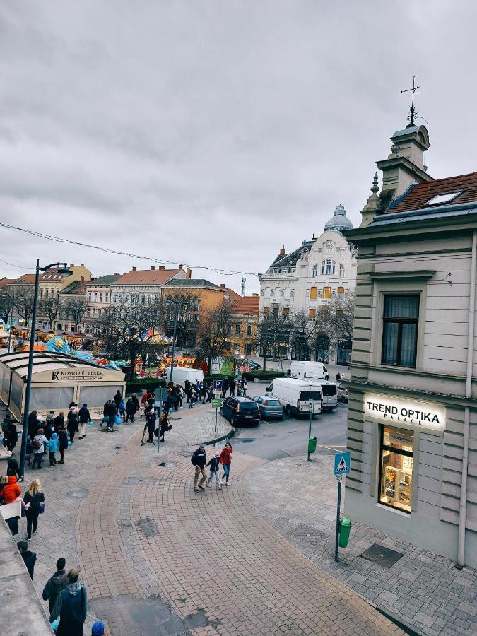 Square 16 Apartman - Absolutely Central Location With Self Check In Szombathely Eksteriør bilde