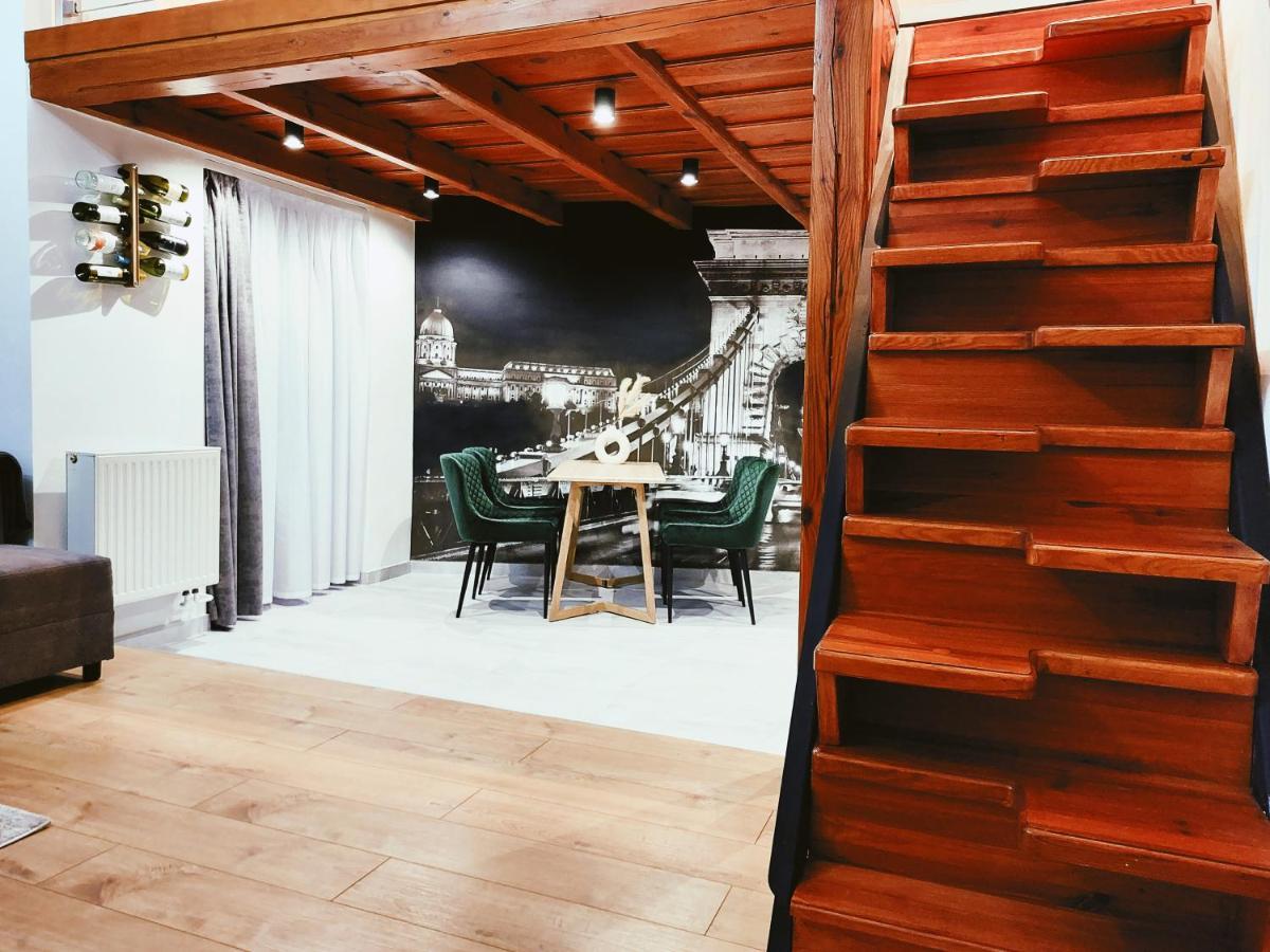 Square 16 Apartman - Absolutely Central Location With Self Check In Szombathely Eksteriør bilde