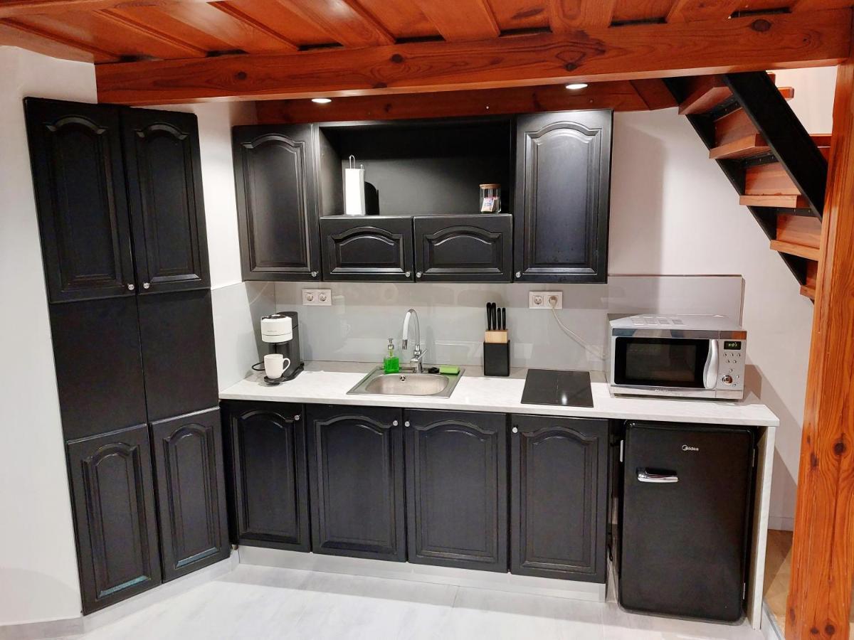 Square 16 Apartman - Absolutely Central Location With Self Check In Szombathely Eksteriør bilde