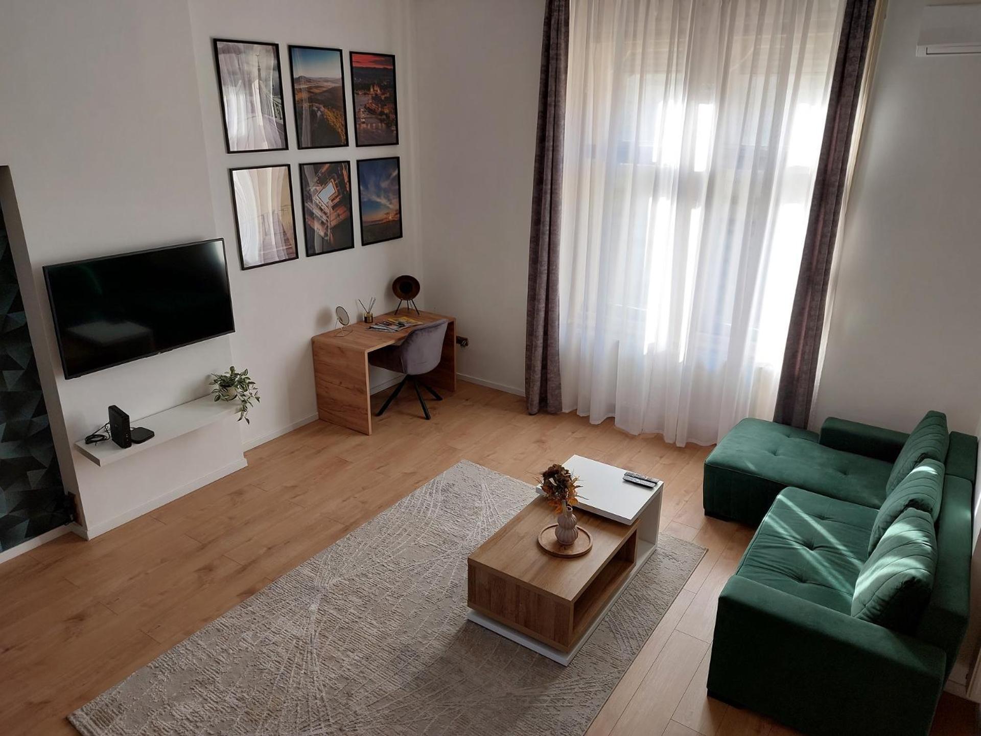 Square 16 Apartman - Absolutely Central Location With Self Check In Szombathely Eksteriør bilde